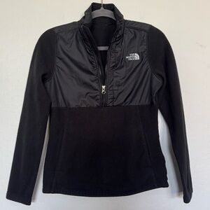 The North Face Insulated 1/4 Zip Black Fleece Top size small